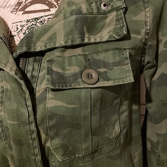 Kersh Camo Utility Jacket - Picture 4 of 14